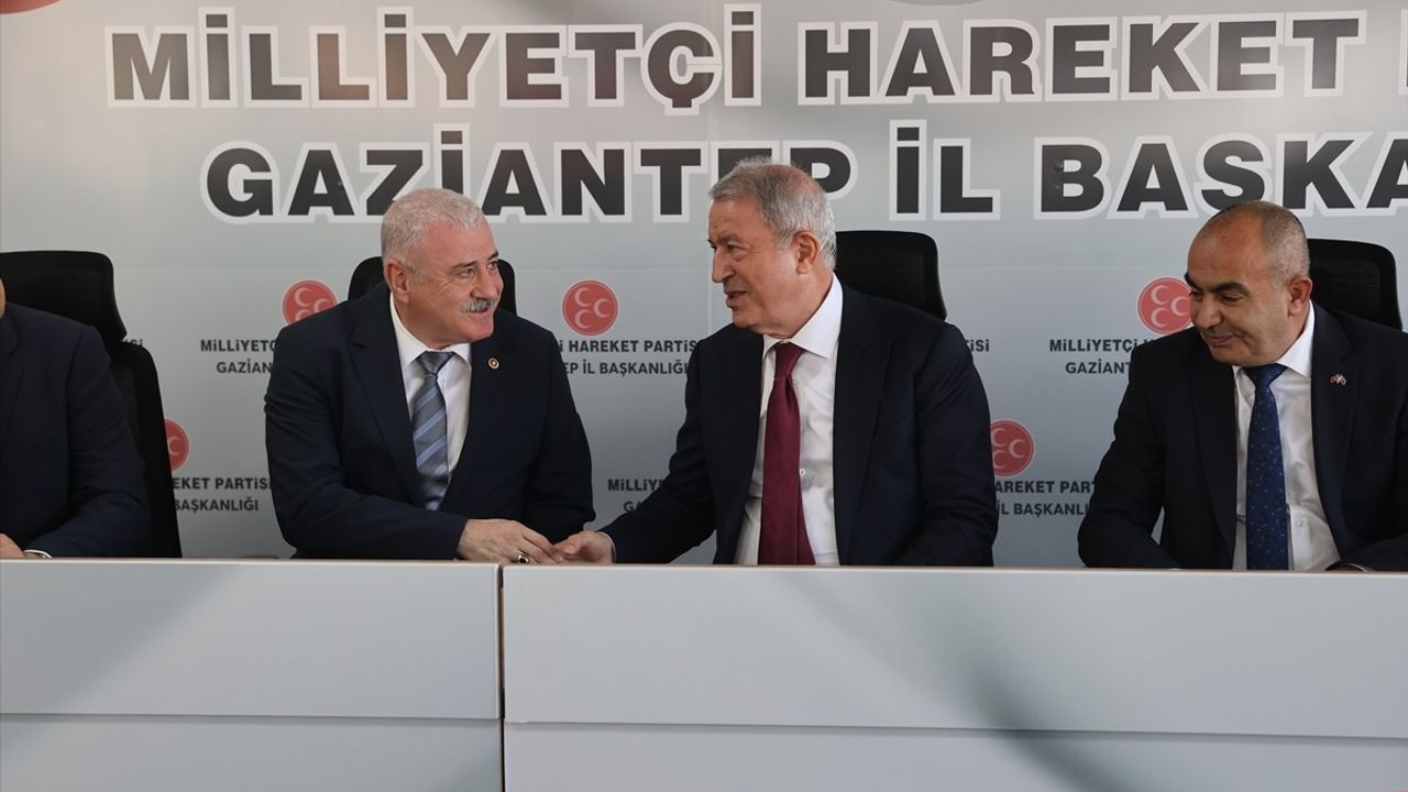 Hulusi Akar Gaziantep'te: Valilik Ziyareti, MHP İl Başkanlığı ve Müze Turu