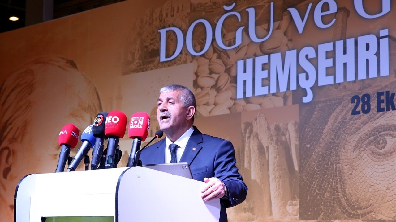 İnan İzmir'de: 'Tayyip Erdoğan'ın Türkiye'si özgür bir Türkiye'dir' — Terör ve Kardeşlik Vurgusu
