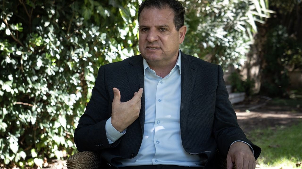 İsrail Parlamentosunda Trump Protestosu: Avde 'Filistin'i tanı' Çağrısı