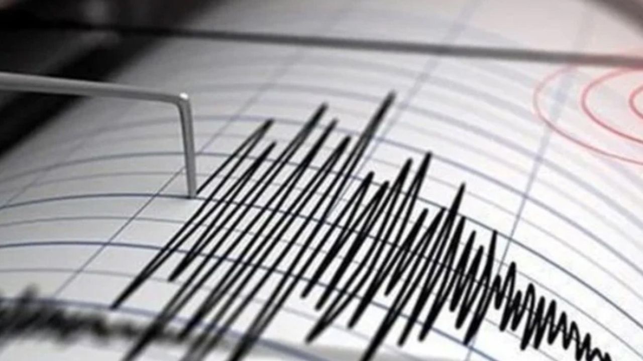 İstanbul'u Sallayan Deprem: Merkez Üssü Balıkesir Sındırgı, Büyüklük 6.1