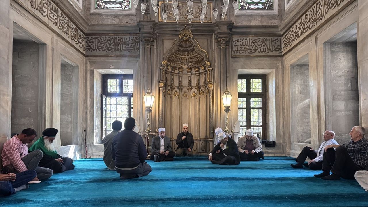 İstanbul'un Kurtuluşunun 102. Yılında Eyüp Sultan'da Hatim Programı