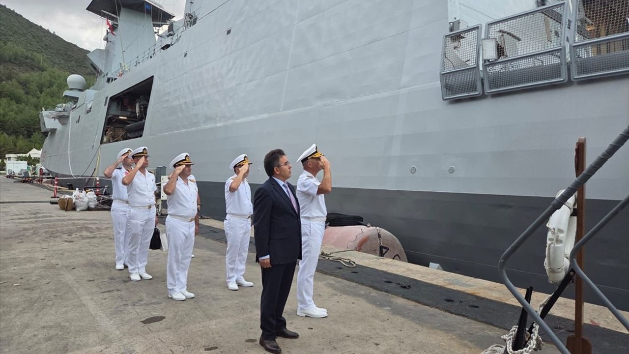 İtalyan Fırkateyn ITS Virginio Fasan Marmaris Aksaz Liman Ziyareti