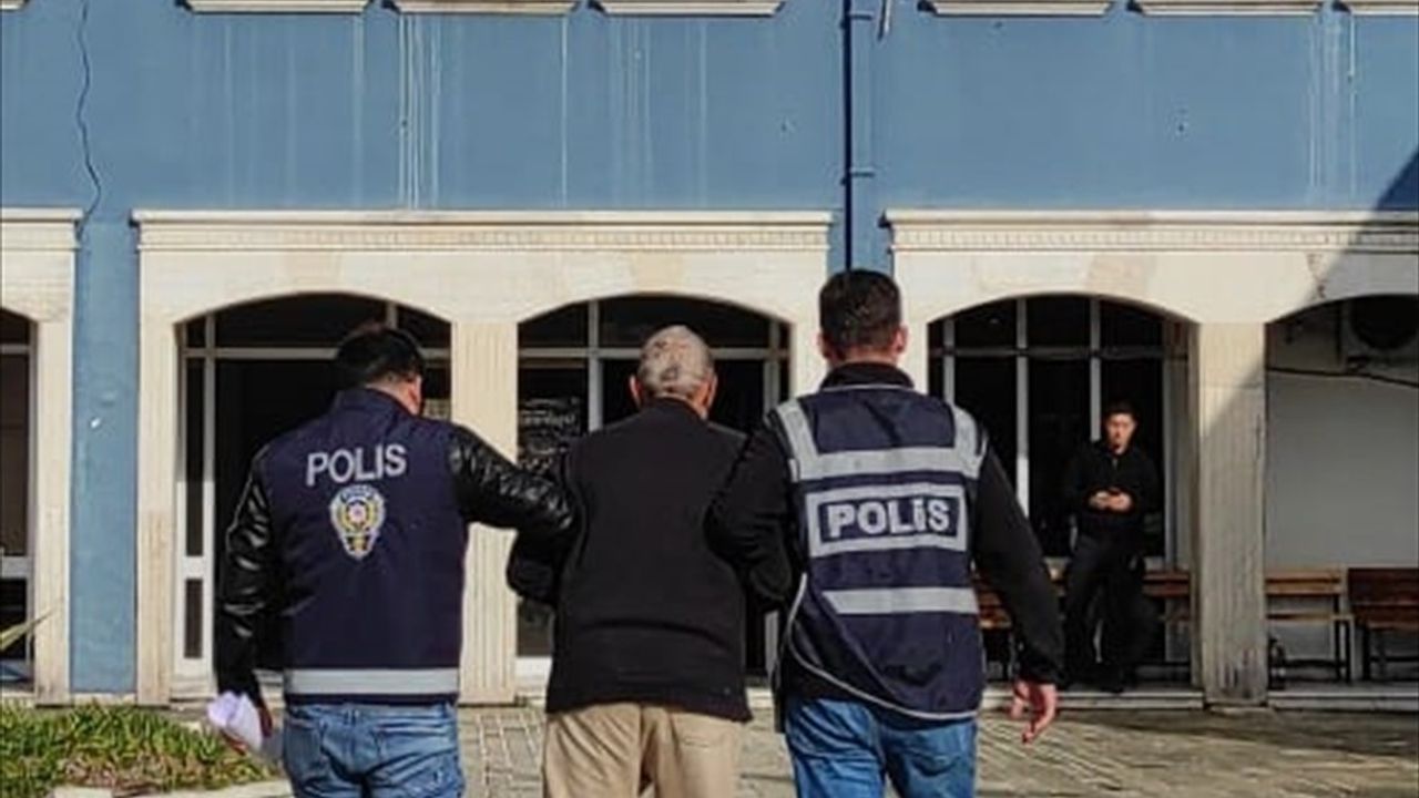 İzmir Foça'da 'Cinsel İstismar' Suçundan 16 Yıl Kesinleşmiş Hükümlü Yakalandı