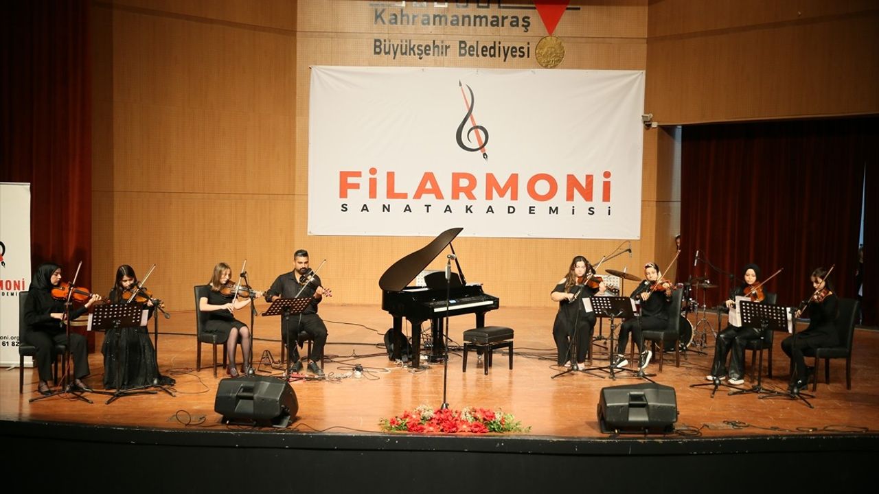 Kahramanmaraş'ta Filarmoni Sanat Akademisi Öğrencilerinden Konser ve Sergi