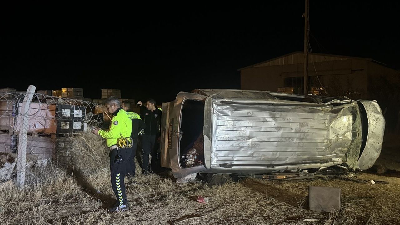 Karaman'da Panelvan Devrildi: 7 Kişi Yaralandı