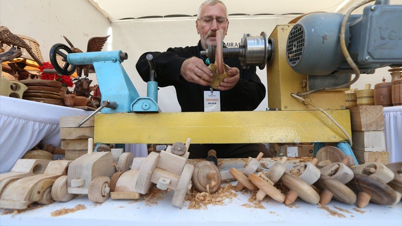 Kars'ta Yaşayan Miras Festivali başladı