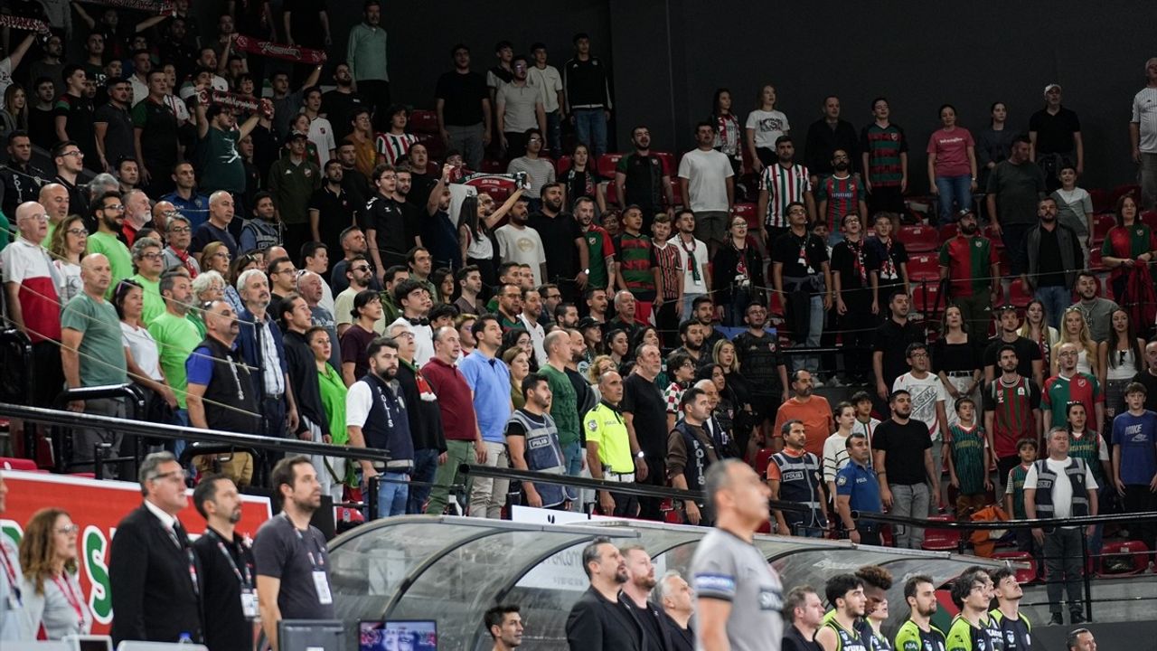 Karşıyaka 76-69 Yukatel Merkezefendi - Türkiye Sigorta Basketbol Süper Ligi