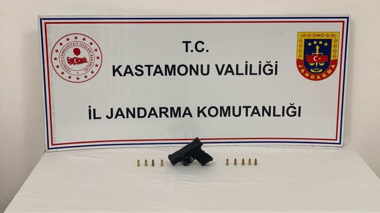 Kastamonu'da Uyuşturucu Operasyonu: 9 Kişi Gözaltına Alındı