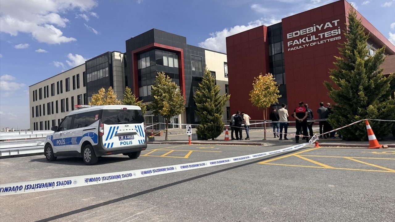 Kayseri'de Erciyes Üniversitesi öğrencisi Meliha Keskin eski eşi tarafından pompalı tüfekle öldürüldü