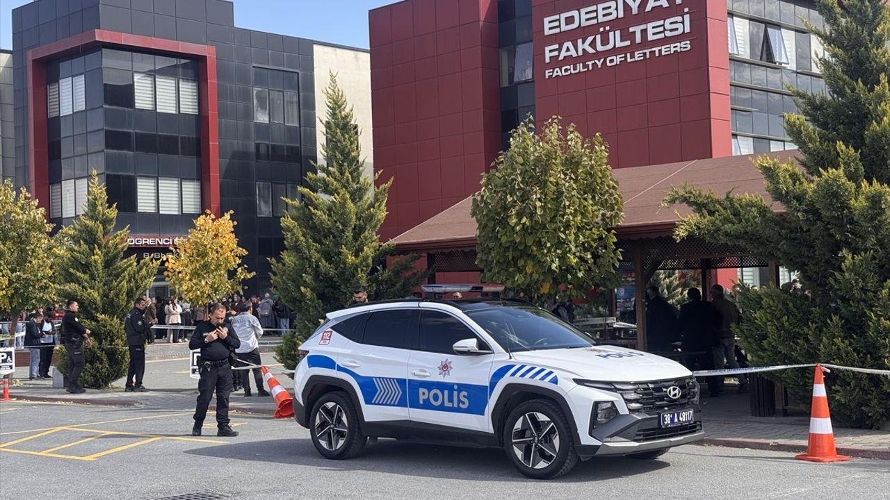 Kayseri'de Eski Eşi Tarafından Tüfekle Vurulan Üniversite Öğrencisi Ağır Yaralandı