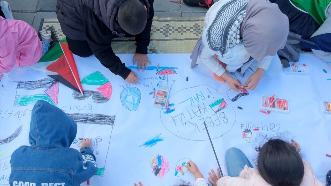 Kırklareli ve Tekirdağ'da 'Filistinli Çocuklar İçin Çiz' Etkinliği: Gazze'ye Destek