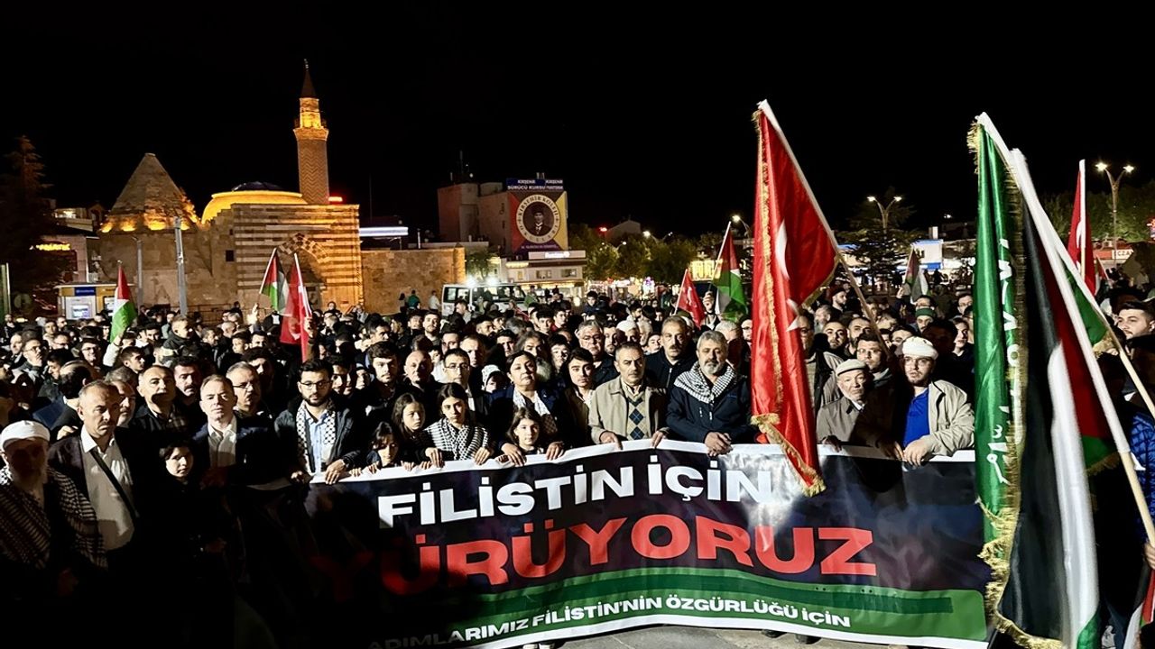 Kırşehir'de Küresel Sumud Filosu'na Saldırı Protestosu: 'Gazze Yalnız Değildir'