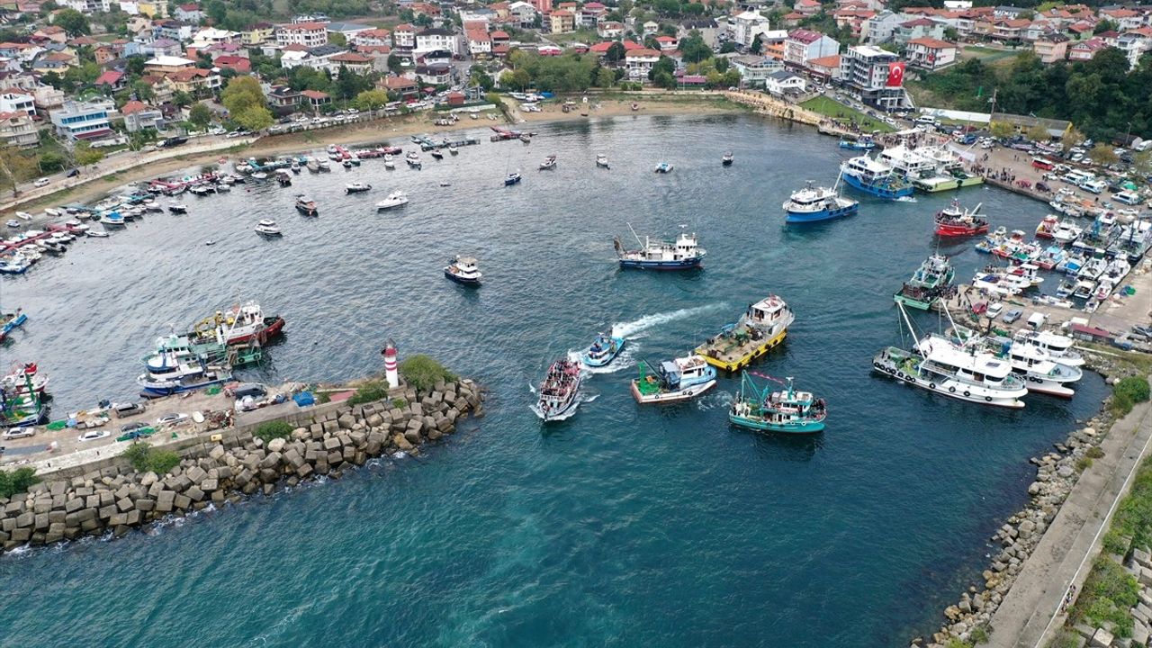 Kocaeli'de Küresel Sumud Filosu Kefken Limanı'nda Selamlandı