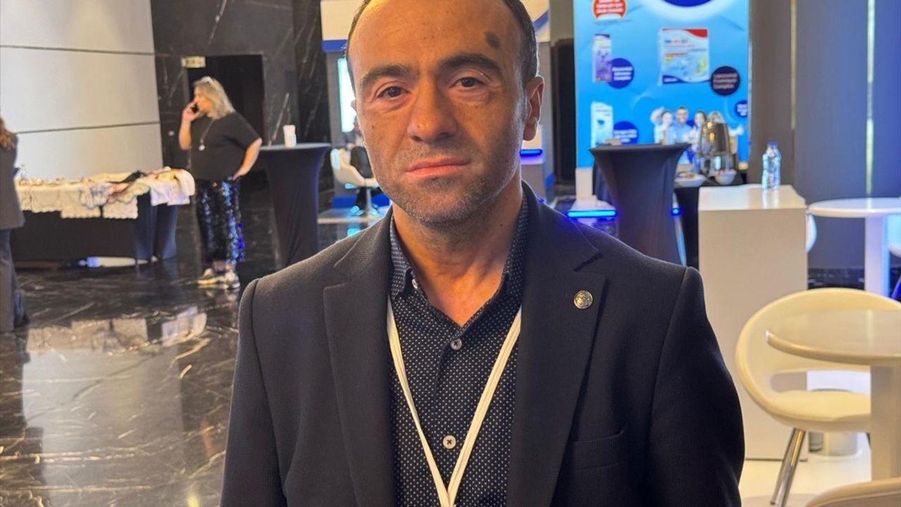 Kök Hücre Tedavisi Nörolojik Hastalıklarda Standart Değil: Prof. Dr. Mehmet Canpolat Uyardı