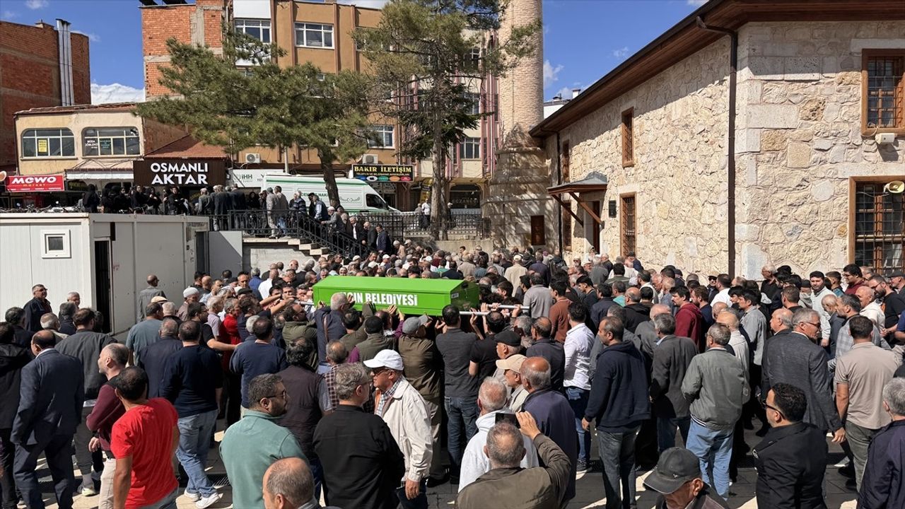 Konya'da Kimya Öğretmeni Mevlüt Külcü Toprağa Verildi