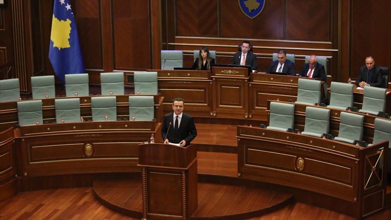 Kosova'da Albin Kurti'nin Hükümeti Meclisten Güvenoyu Alamadı