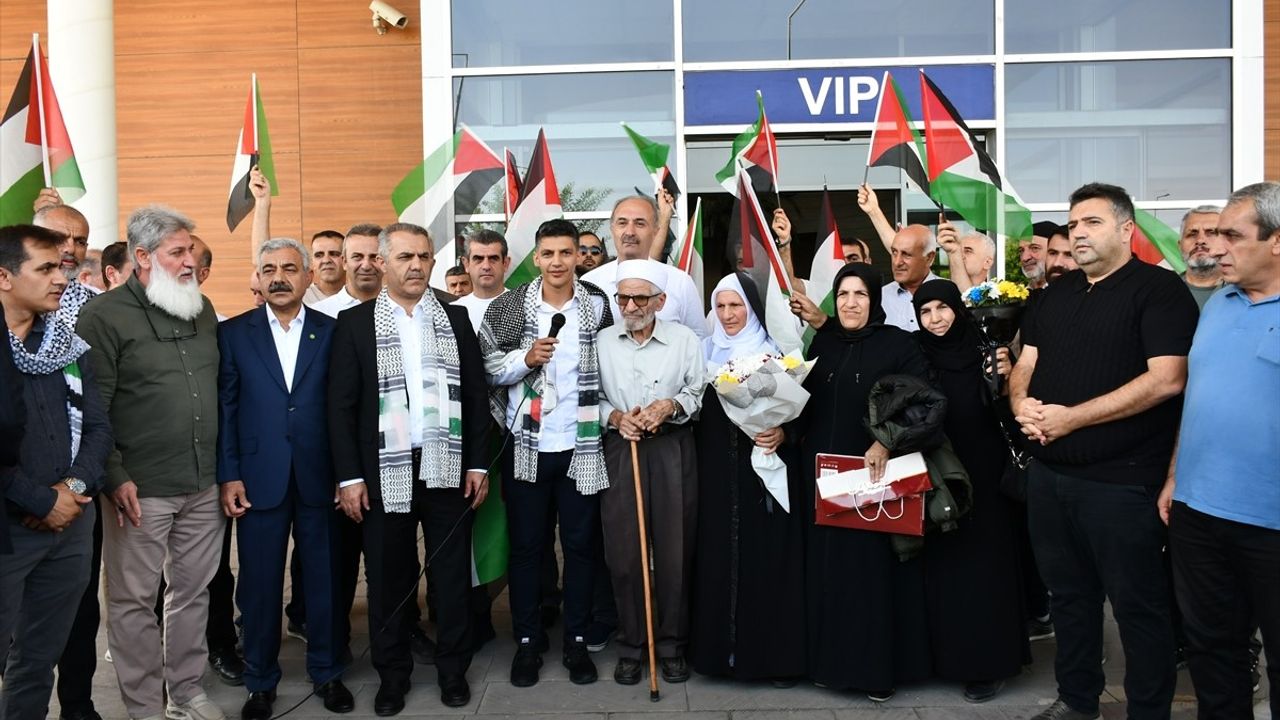 Küresel Sumud Filosu Aktivisti Dr. Abdülaziz Yalçın Batman'a Döndü