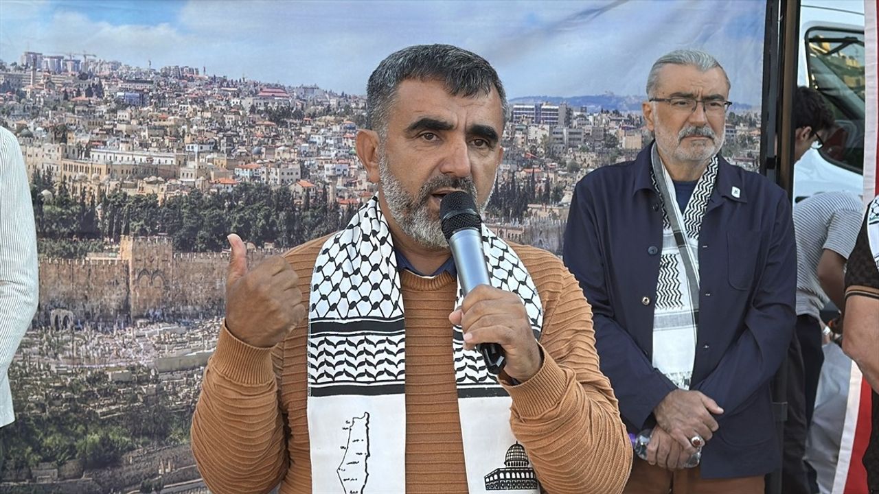 Küresel Sumud Filosu Aktivistleri Arslan ve Şimşek Alanya'da Karşılandı