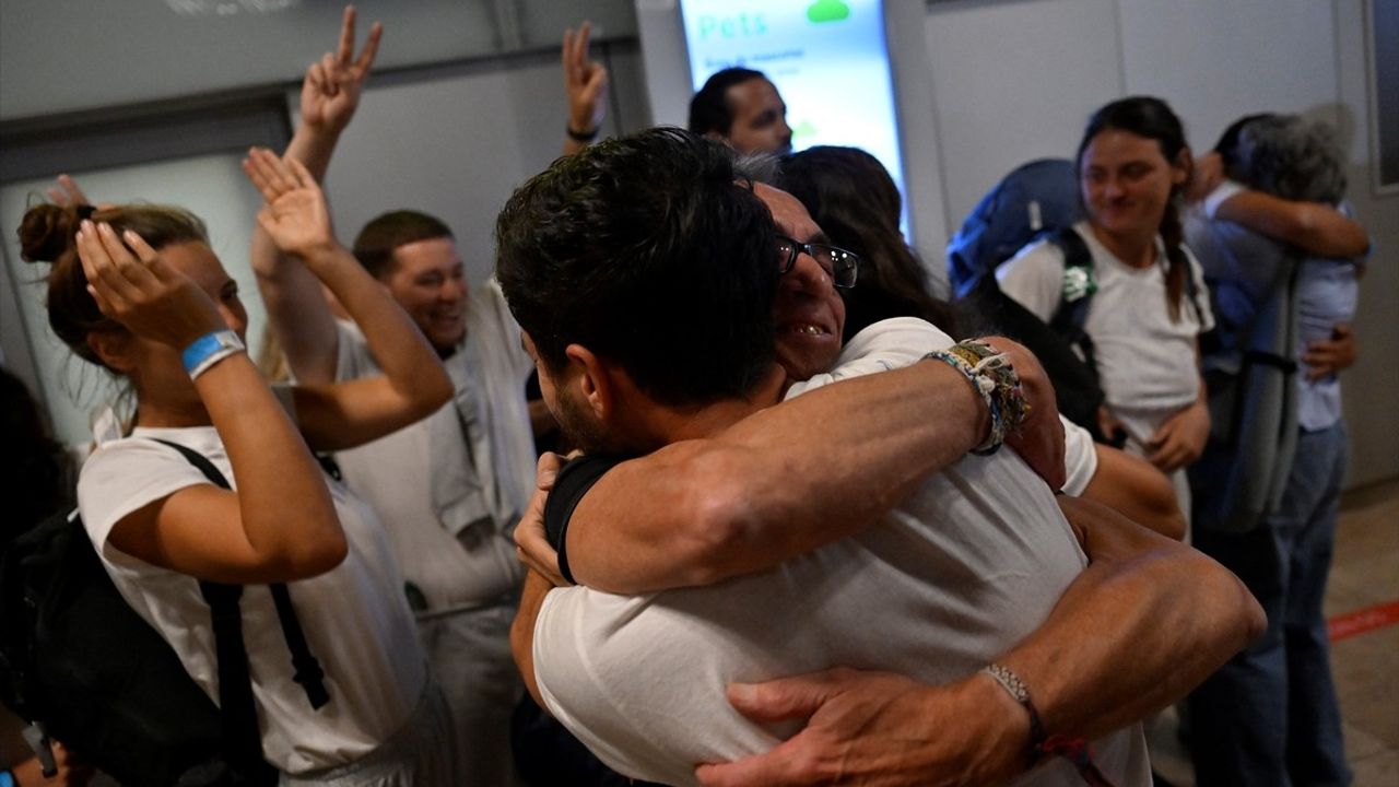 Küresel Sumud Filosu'nun 29 Aktivisti Madrid'e Geldi