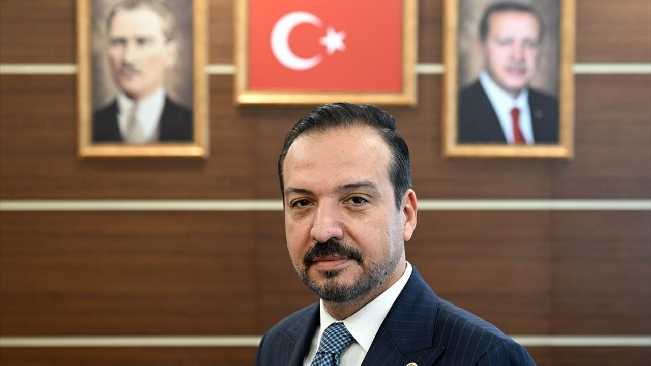 Kürşad Zorlu: Türk Soylu Yabancıların Türkiye'deki Çalışma Koşulları Güncelleniyor