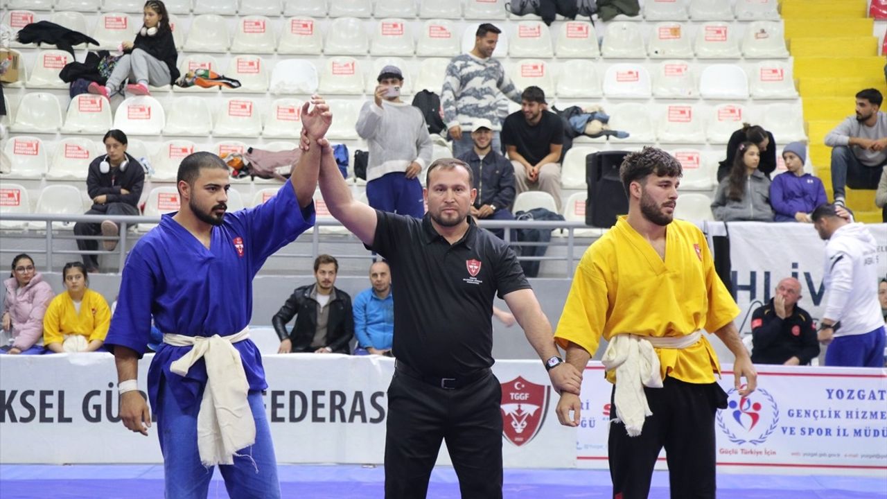 Kuşak Güreşleri Türkiye Şampiyonası Yozgat'ta Sona Erdi