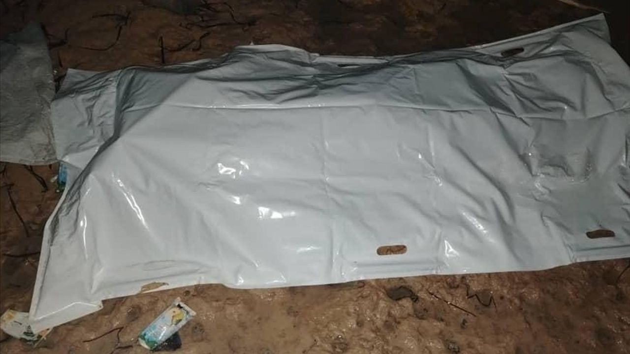 Libya'da Surman Açıklarında Tekne Faciası: 18 Kişi Hayatını Kaybetti