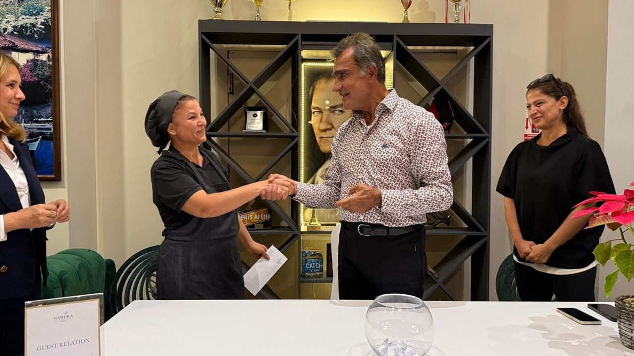 Manavgatlı Turizmci Aydoğan, Sigarayı Bırakan Personele Emekli Maaşıyla Ödül Veriyor