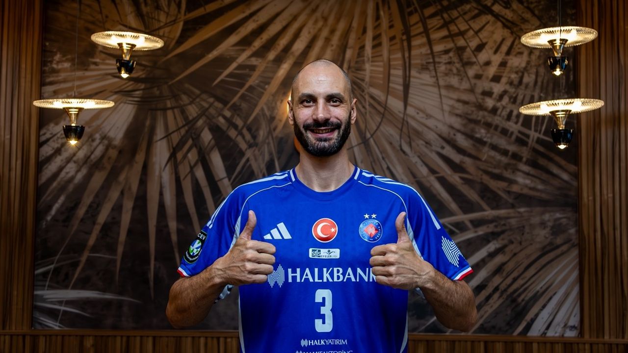 Matey Kaziyski 11 Yıl Sonra Yeniden Halkbank'ta