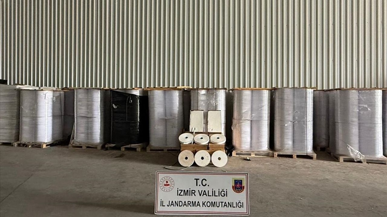 Menderes'te Kaçak Sigara Operasyonu: 3 milyon 400 bin Filtre Ele Geçirildi