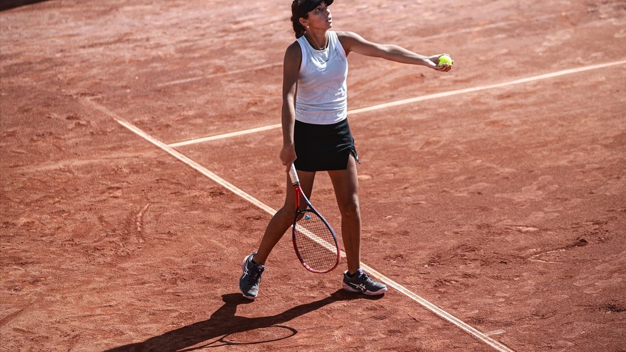 Mersin Cup 14 Yaş Altı Avrupa Tenis Turnuvası'nda Şampiyonlar Belli Oldu
