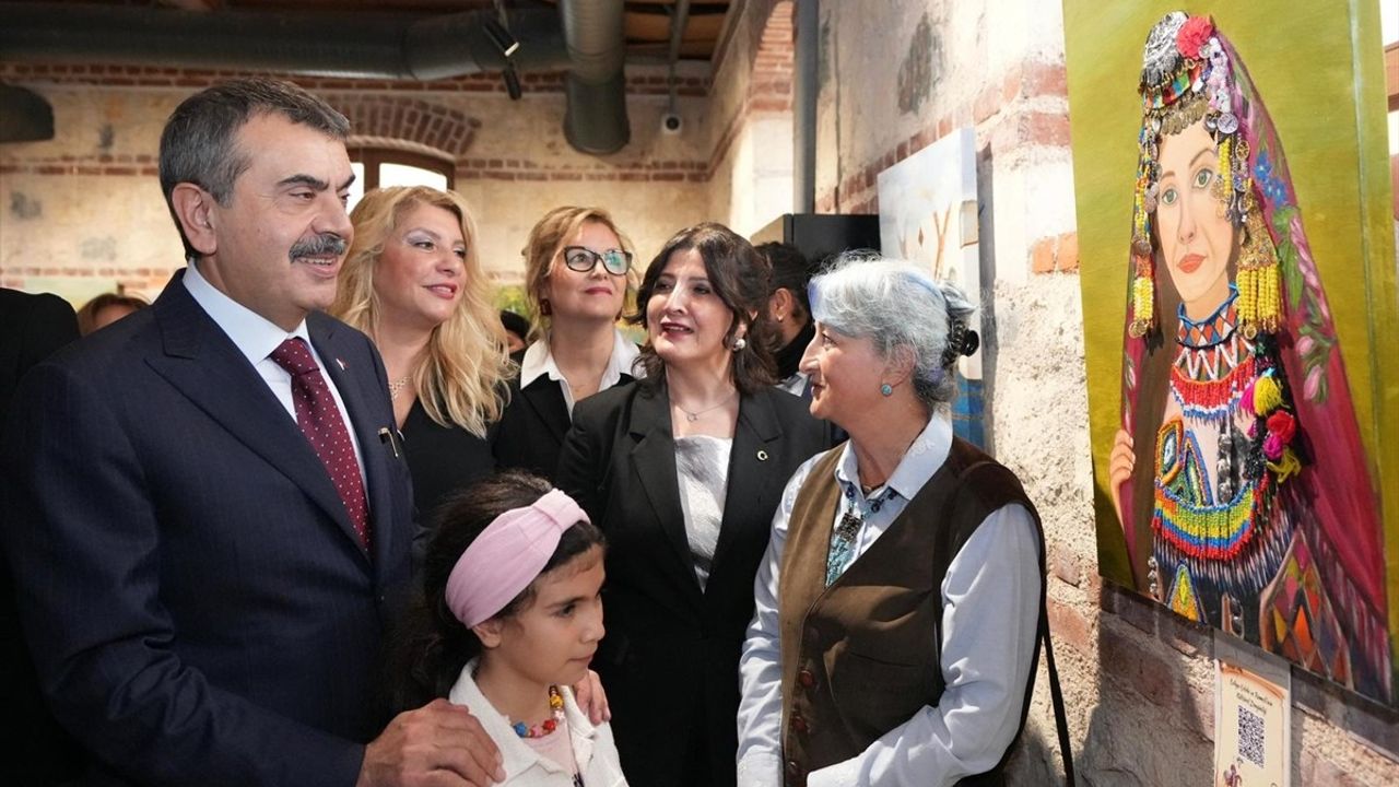 Milli Eğitim Bakanı Tekin: 'Evliya Çelebi'nin İzinde' Sergisi ve 3. Rami Bilim Şenliği'ni Ziyaret Etti