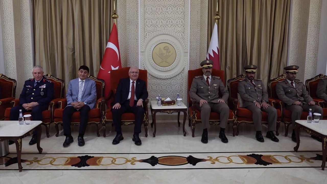 Milli Savunma Bakanı Yaşar Güler Katar'da: Resmi Temaslara Başladı