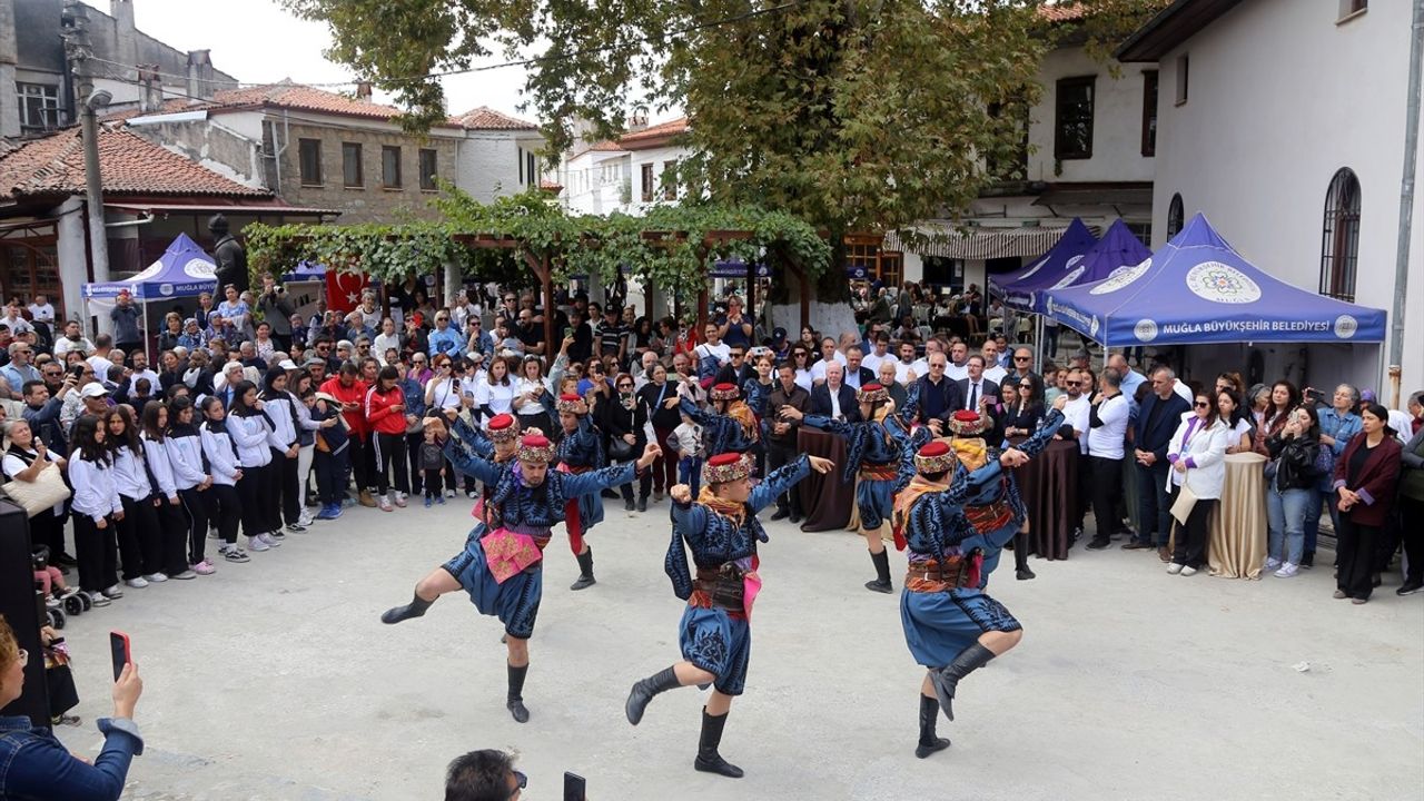 Muğla'da 8. Tarhana Festivali Saburhane Meydanı'nda Düzenlendi
