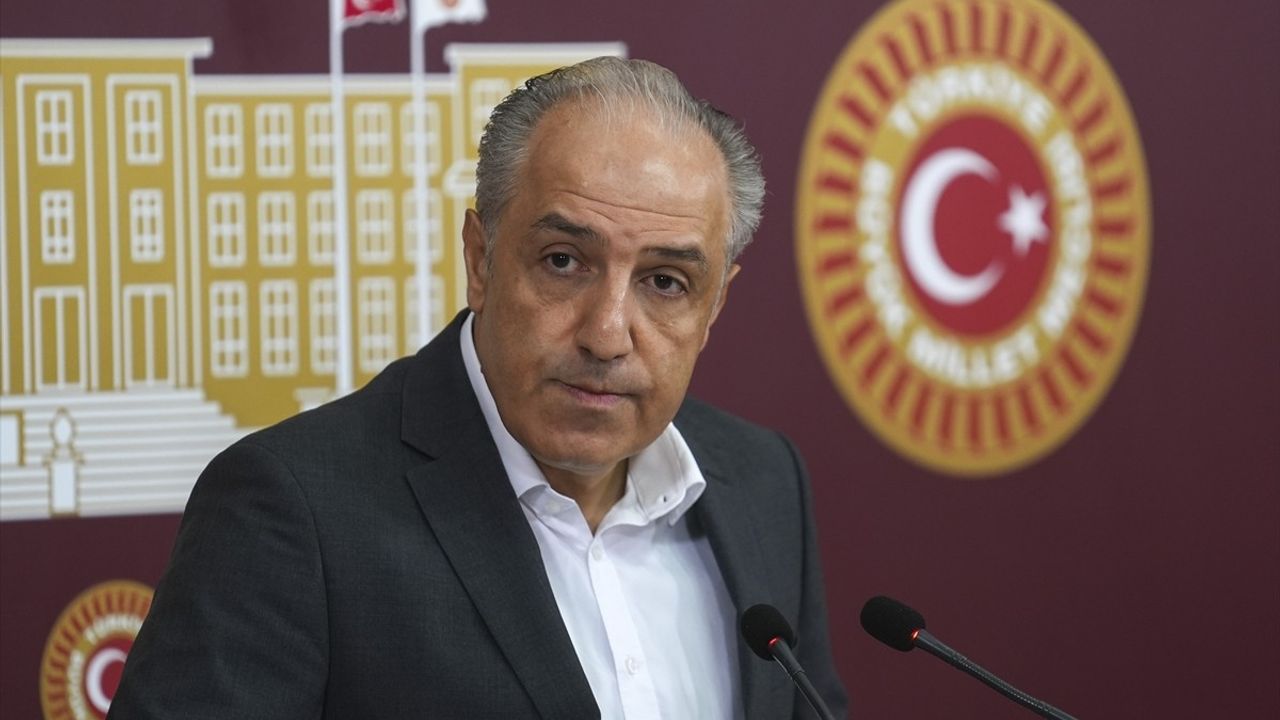 Mustafa Yeneroğlu: Enflasyon ve Hayat Pahalılığı Doğum Oranlarını Düşürdü