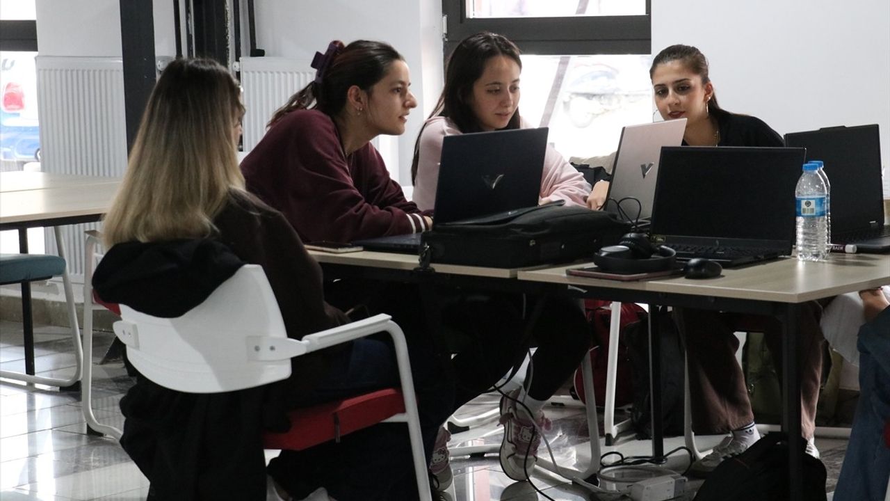 NASA Space Apps Challenge Samsun Üniversitesi'nde — 34 Saatlik Hackathon