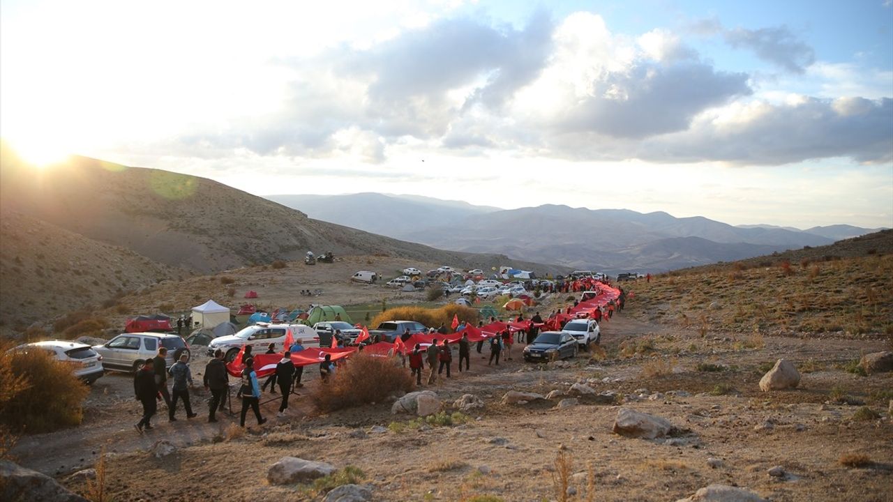 Niğde'de 102 dağcı Aladağlar Emler zirvesine tırmanacak