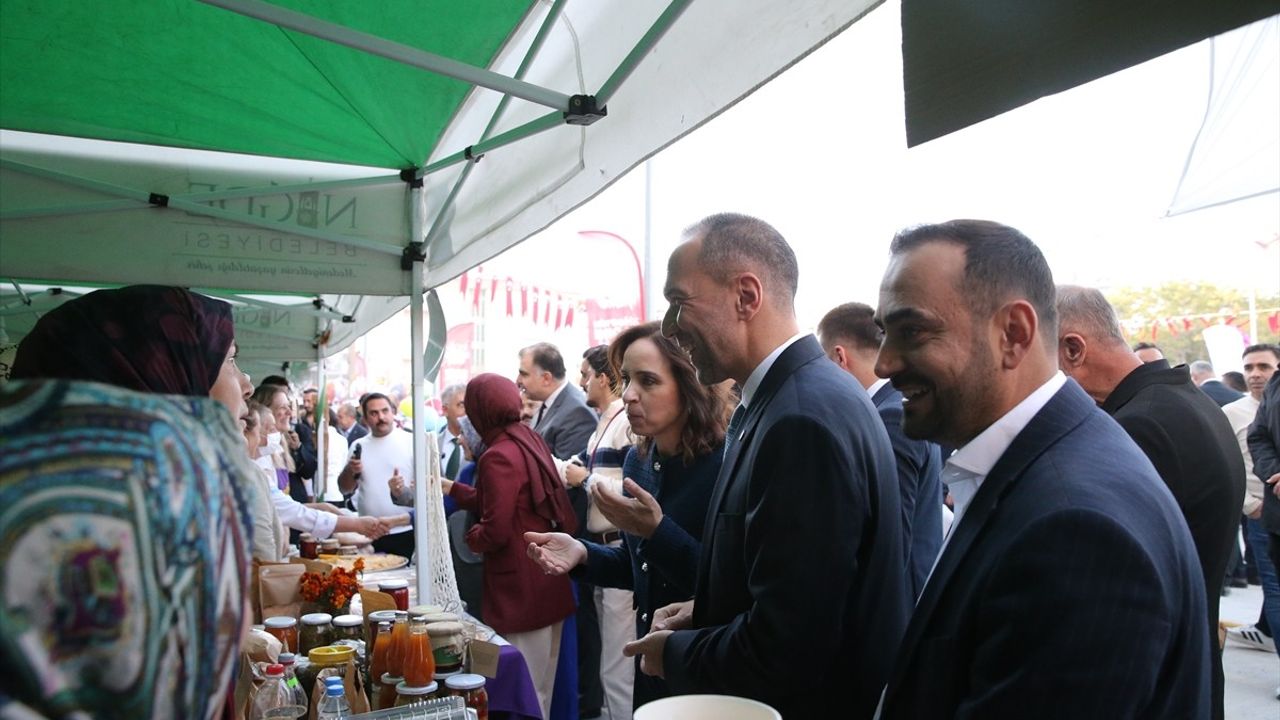 Niğde'de 5. Gastronomi Festivali Başladı — 300 Şef, 280 Stant