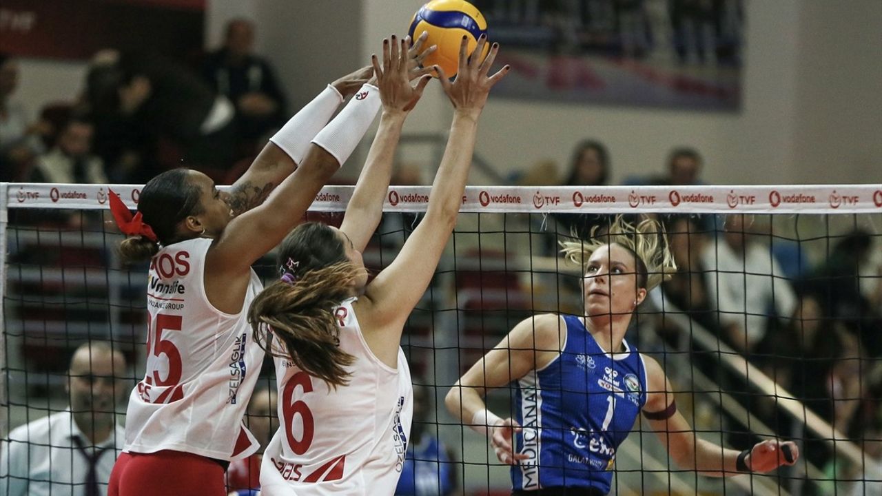 Nilüfer Belediyespor Eker 3-2 Aras Spor — Vodafone Sultanlar Ligi