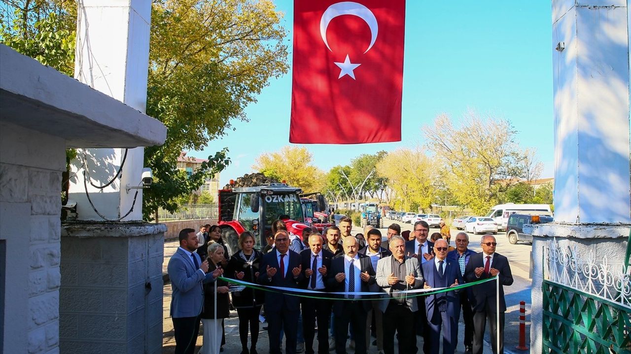 Nuri Şeker Uşak Şeker Fabrikası 100. Üretim Dönemine Başladı — Şeker Pancarı Alımı Başladı