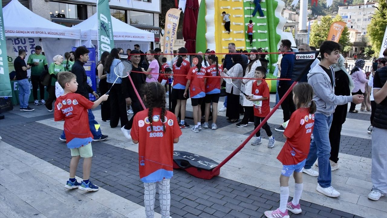 Ordu'da 1 Kilometrelik Çocuk Maratonu: 170 Madalya