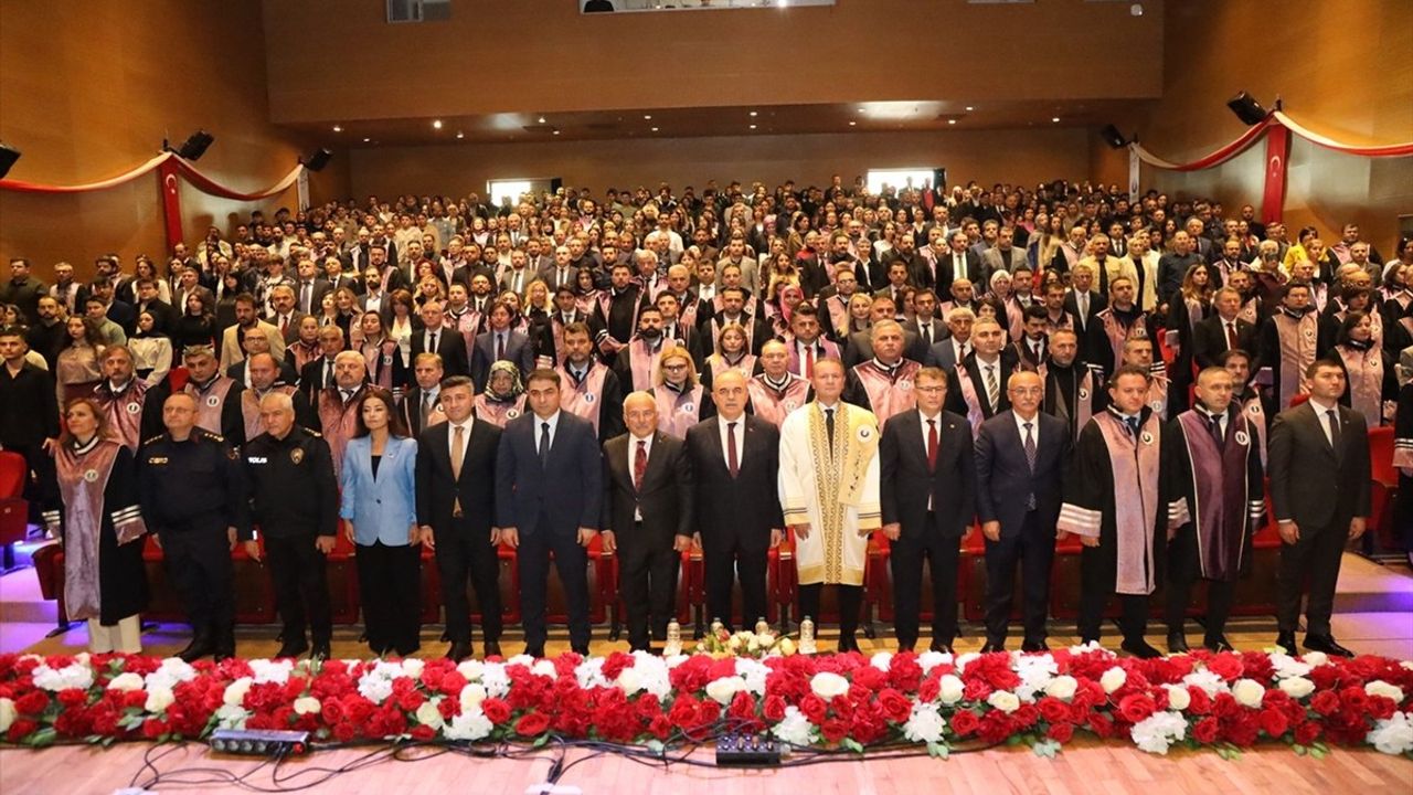 Ordu Üniversitesi 2025-2026 Akademik Yılı Törenle Açıldı