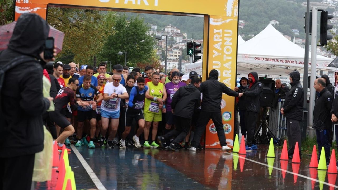 Ordu Yarı Maratonu ve Halk Koşusu'na Yaklaşık 800 Katılımcı