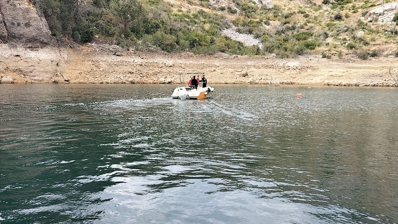 Oymapınar Barajı'nda İrlandalı Turist Kayboldu — Arama Sürüyor