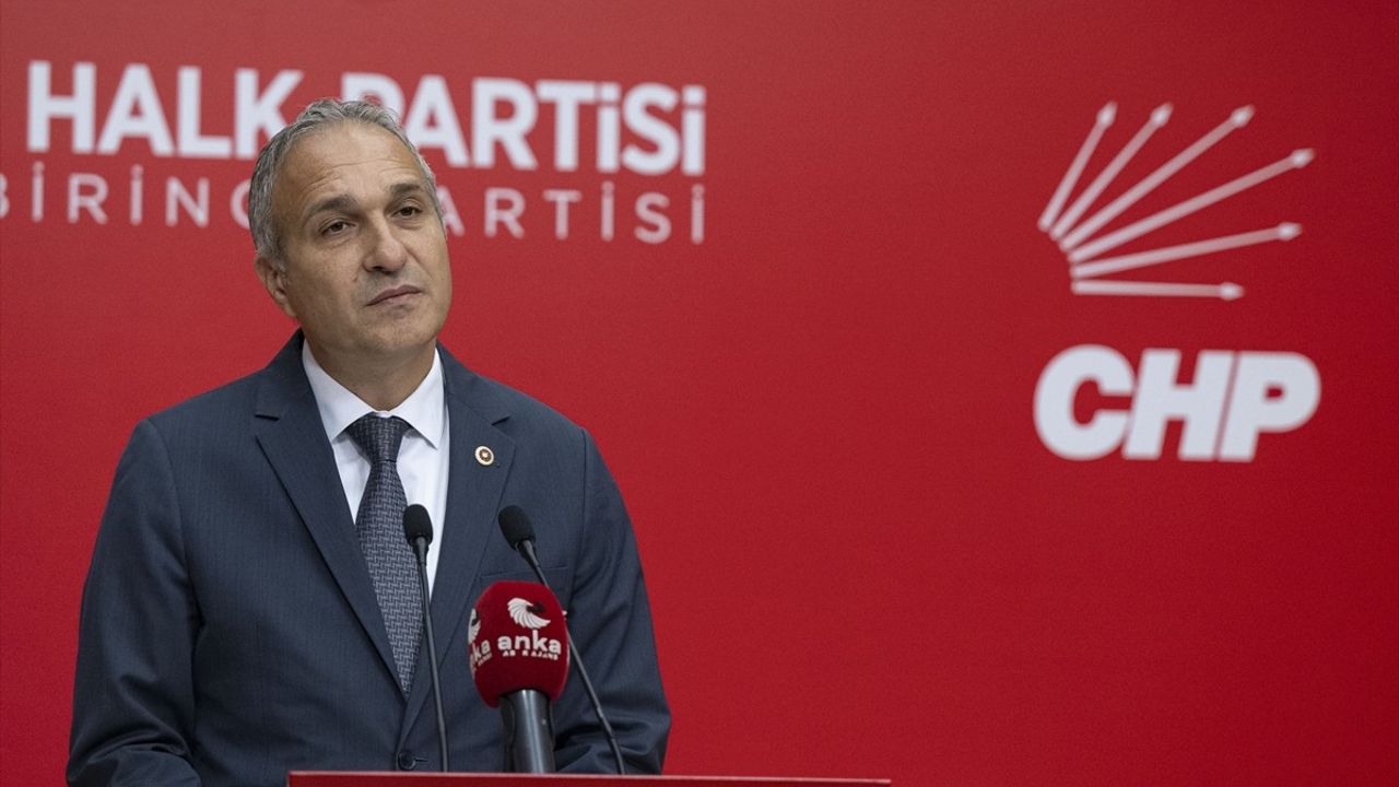 Özçağdaş: Türkiye, OECD'de En Düşük Yükseköğretim Mezunu İstihdam Oranı