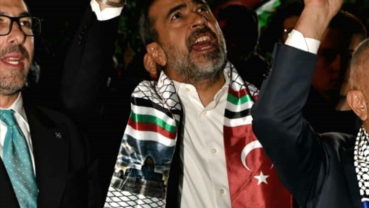 Özcan'dan Metehan Sarı Ailesine Destek: 'Meydanları Terk Etmeyeceğiz'