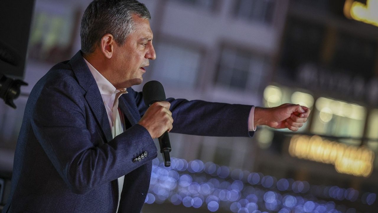 Özgür Özel Arnavutköy Mitinginde: Kanal İstanbul Eleştirisi ve "Tutuksuz Yargılama" Talebi