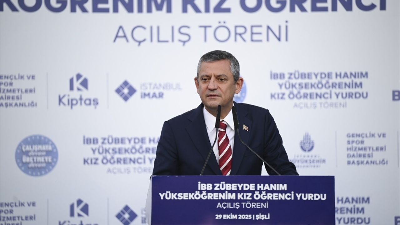 Özgür Özel: İBB'nin 16'ncı Yurdu Zübeyde Hanım, Türkiye'nin 77'nci Yurdu