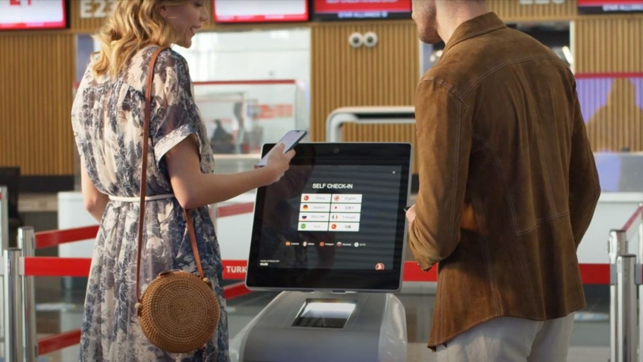 Quavis Self Servis: Havalimanı İşlemlerini %50'ye Kadar Hızlandırıyor