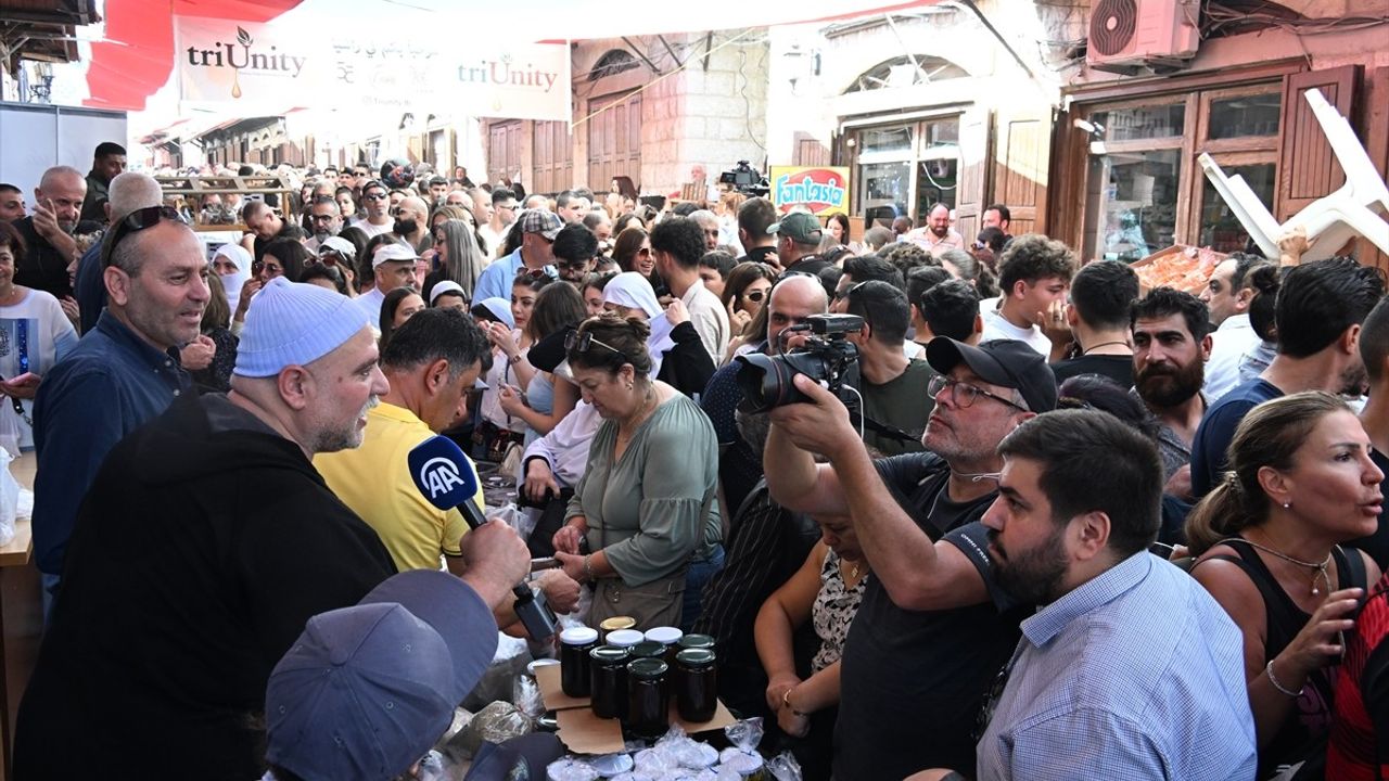 Raşeyya Pekmez Festivali: Lübnan'da On Binler Umudu Tatlıya Bağladı