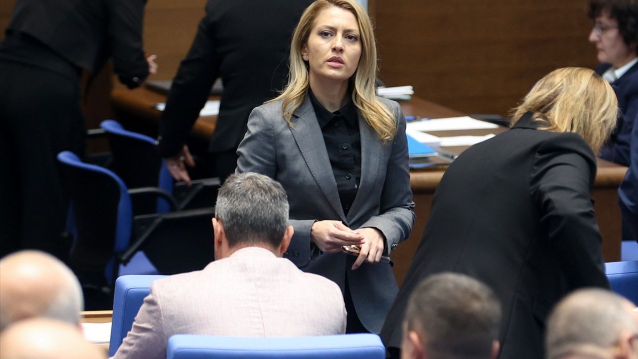 Raya Nazaryan Bulgaristan Parlamentosu Başkanı Seçildi